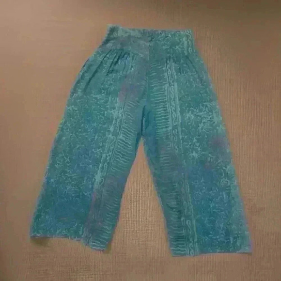 Blue Multi Capri - Picture 2 of 2